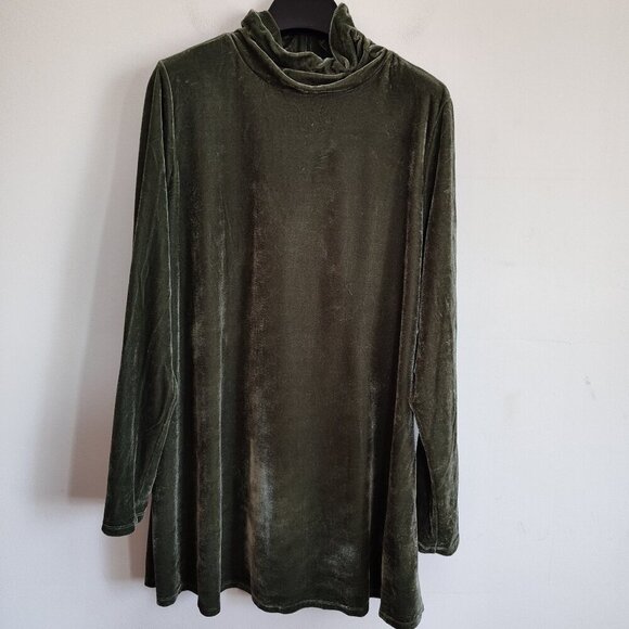 Ladies SZ L Soft Surroundings Green Velvet Tunic - Picture 1 of 3